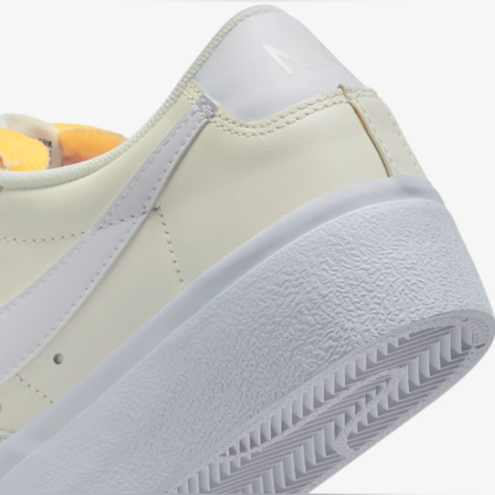Nike Women's Blazer Low Platform Sneakers ‘Sail’ Size 7 NWT MSRP $120 - Picture 6 of 13
